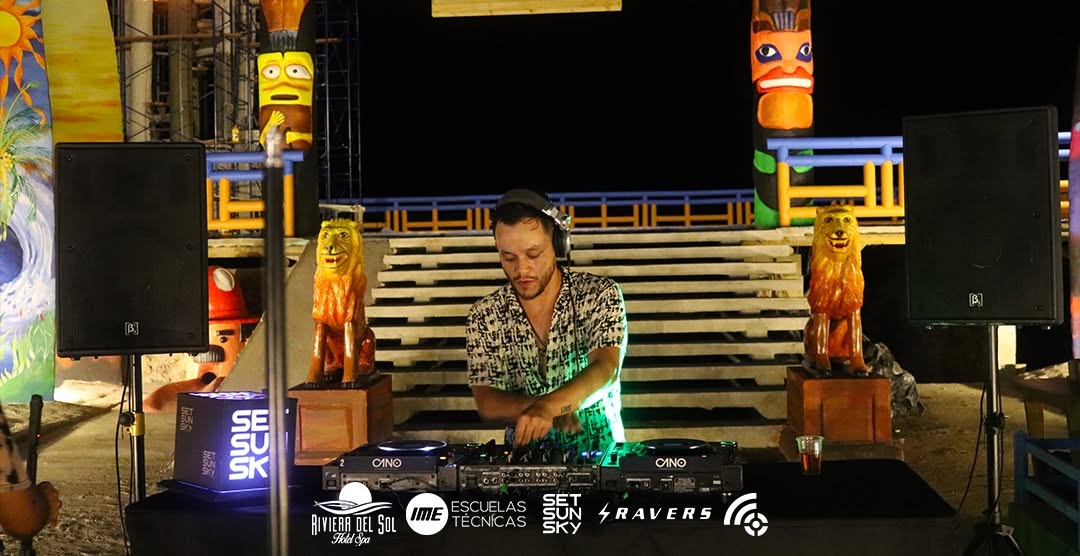 13 Music - Featured DJ Set